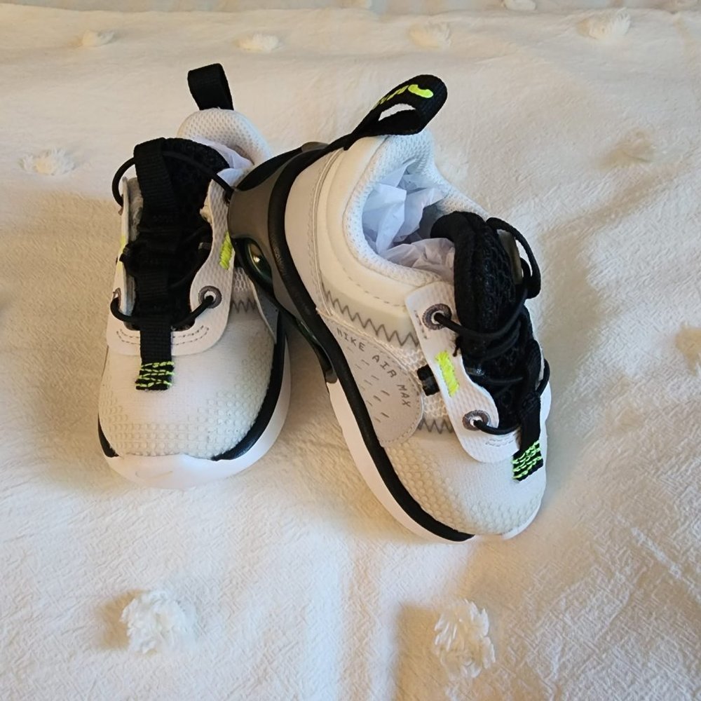 Nike Kids' Toddler's Shoes Summit White-Volt-Photon (4c)